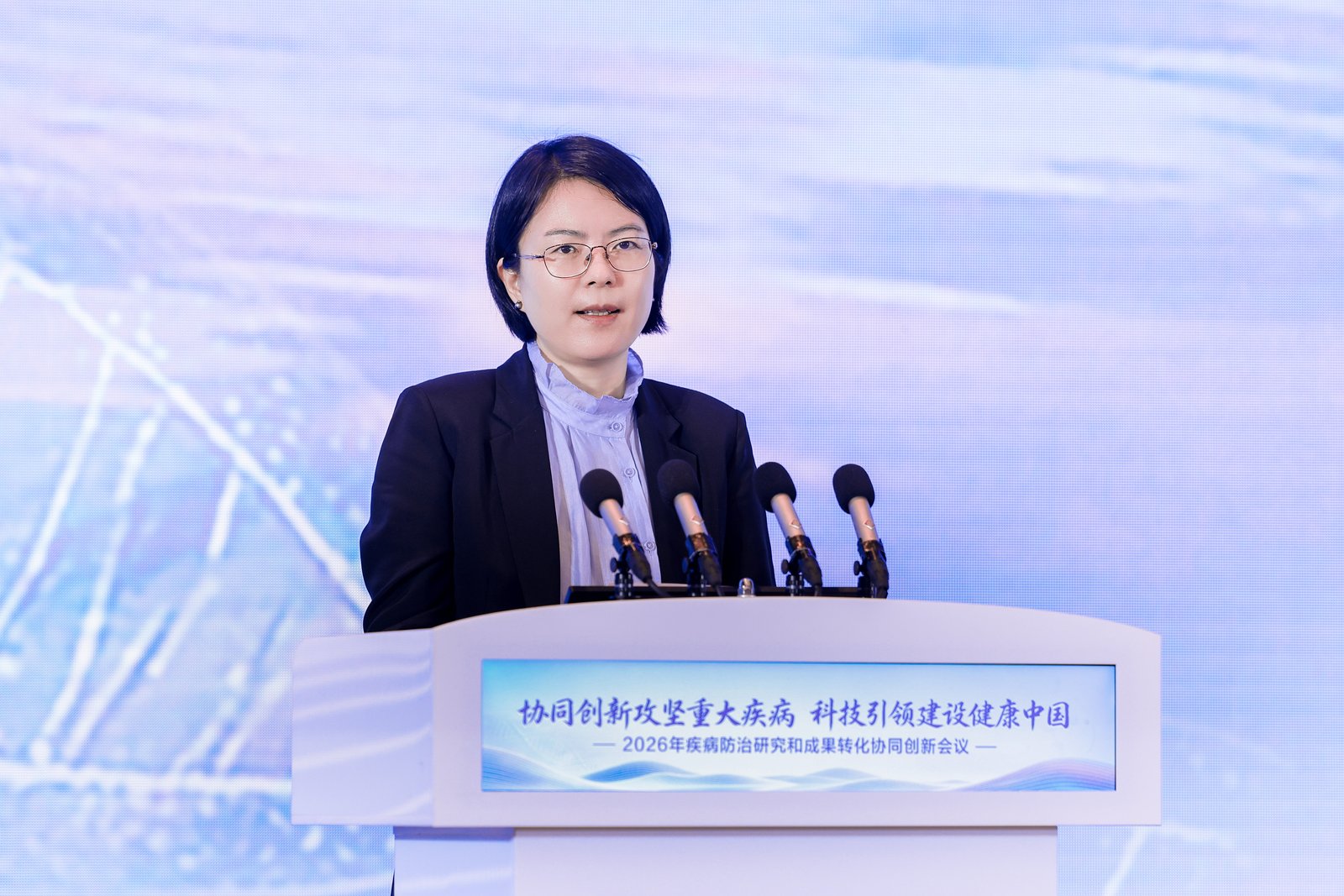 张贤 闵行.jpg 张贤 闵行.jpg